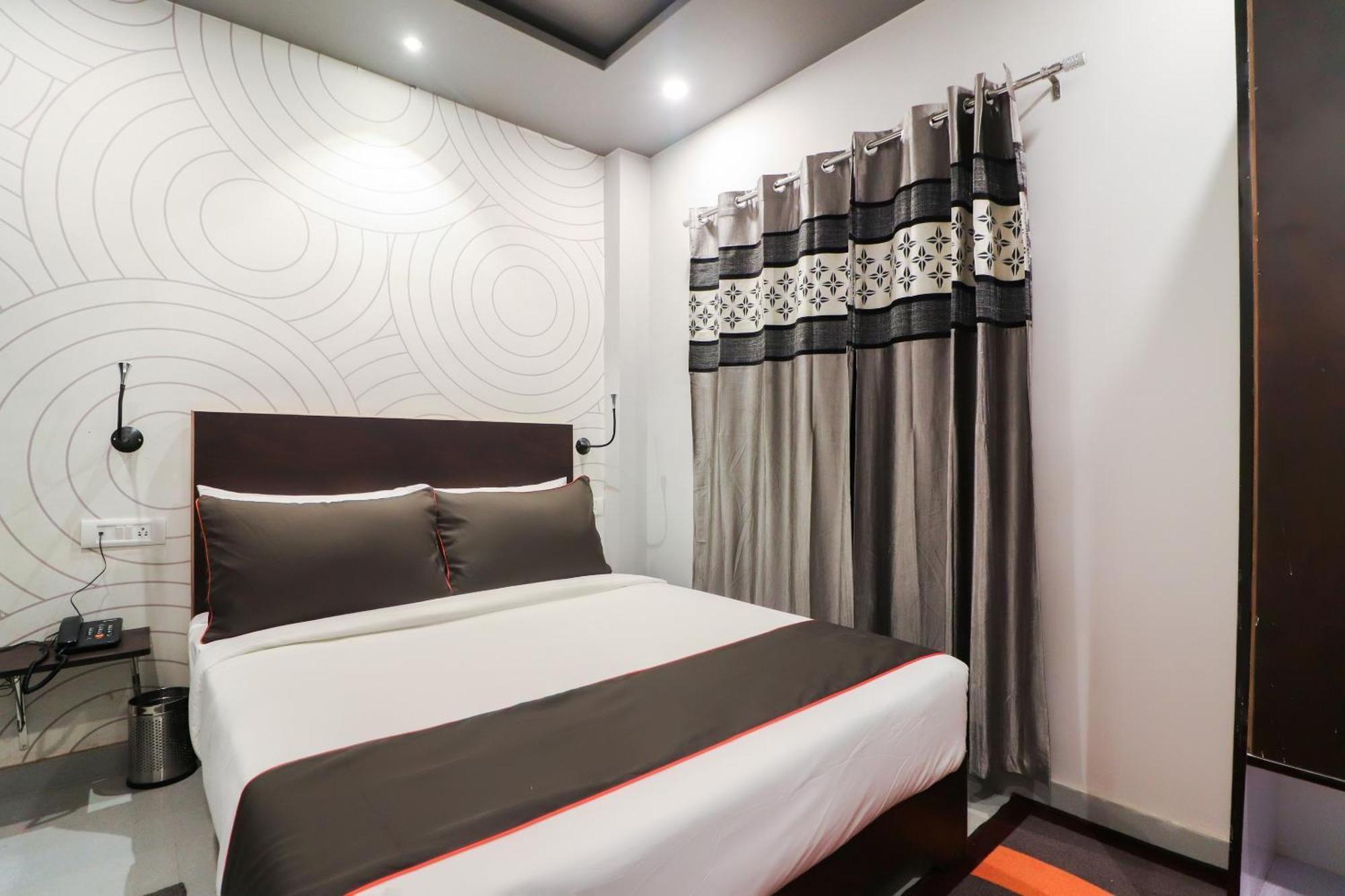 Hotel Super Collection O Sonica Gold Civil Lines Prayagraj Exterior foto