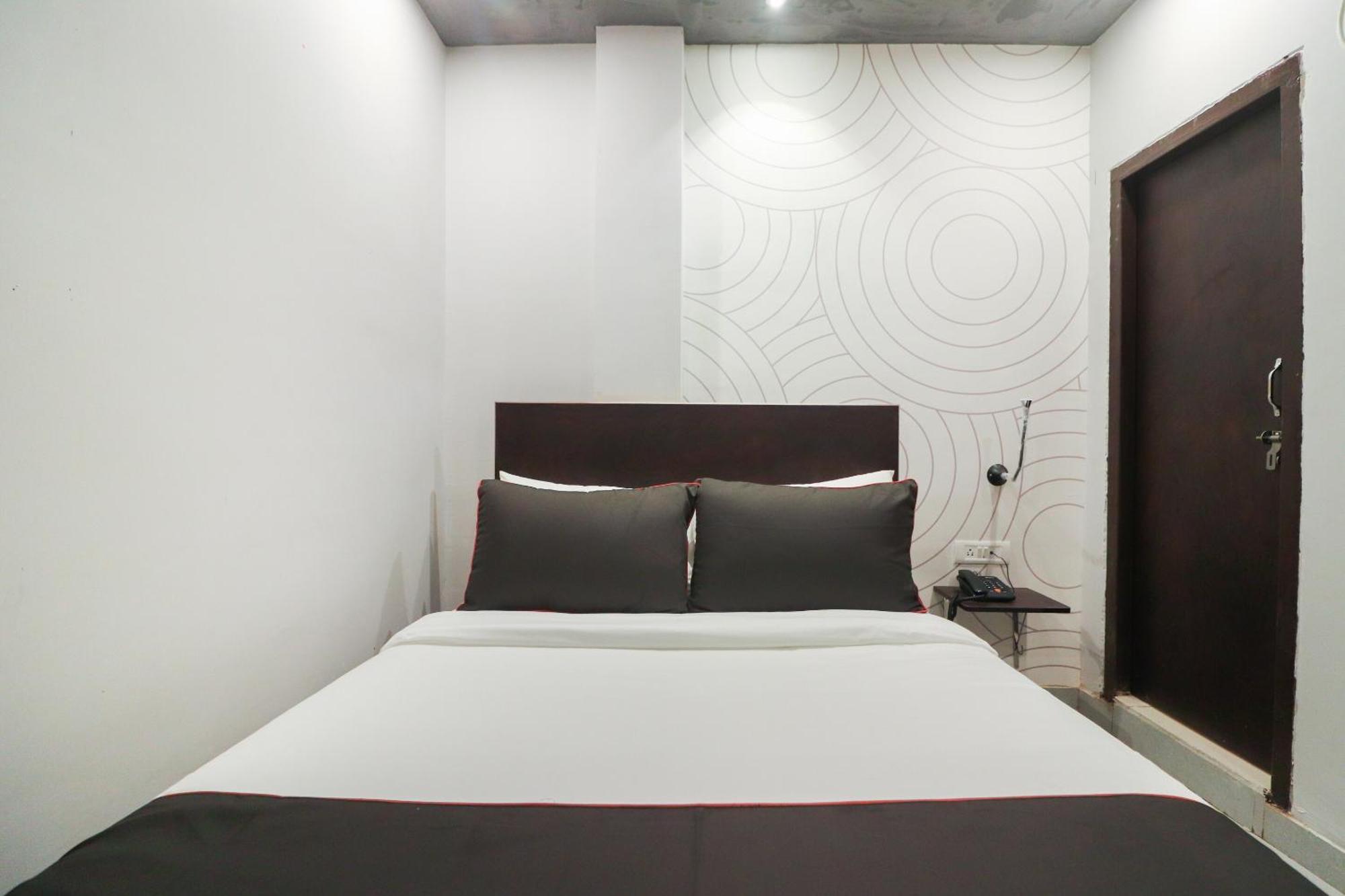 Hotel Super Collection O Sonica Gold Civil Lines Prayagraj Exterior foto